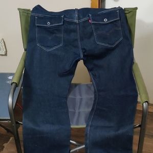 Dark Blue Levi's 569